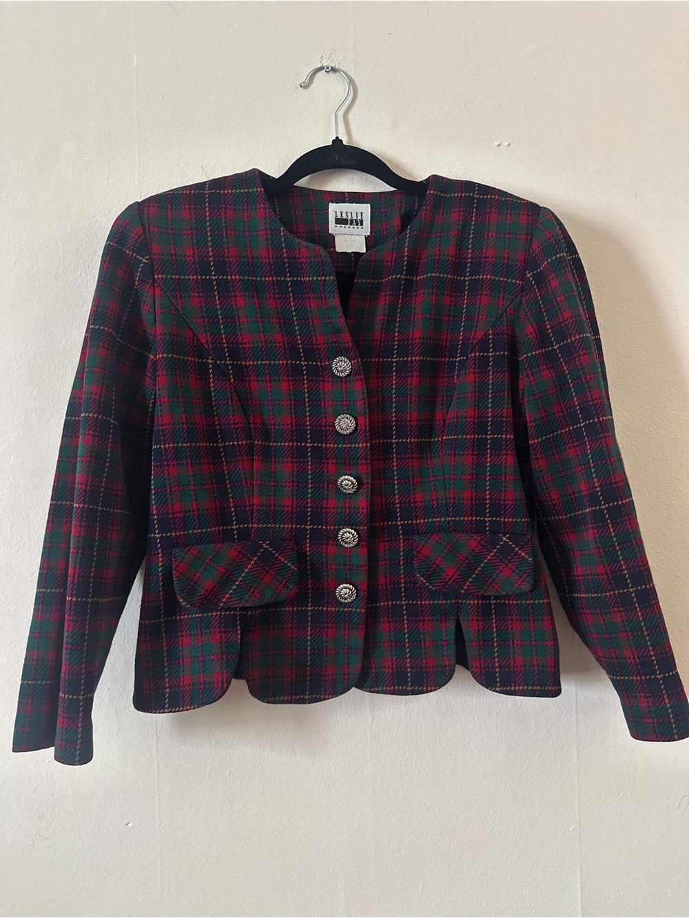 Vintage 90s Leslie Fay Red and Green Plaid Women's Blazer Jacket Scalloped Hem